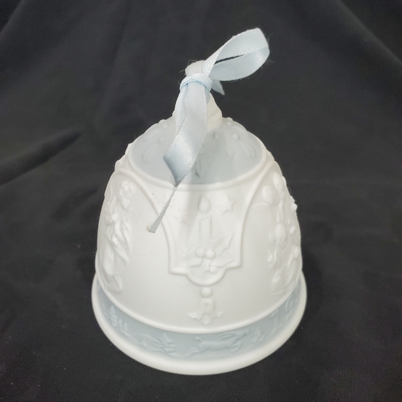 LLADRO 1994 Christmas Bell Ornament Blue White Holiday Collectible #203 - Picture 2 of 8